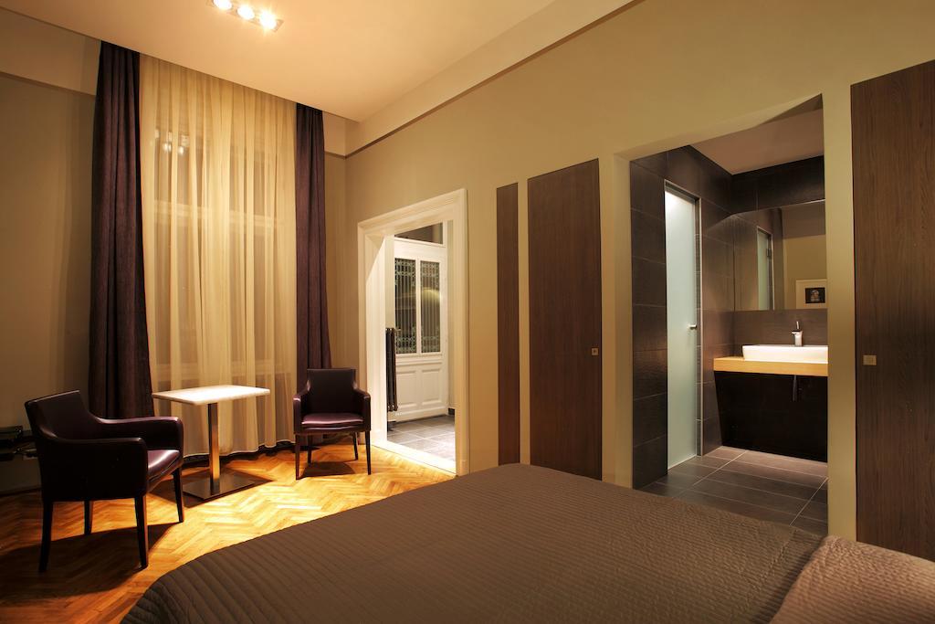 Gateway Budapest City Center Room photo